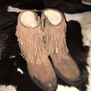 Freebird by steve madden fringe booties